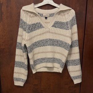 Universal Thread V-Neck Sweater - Cream and Gray